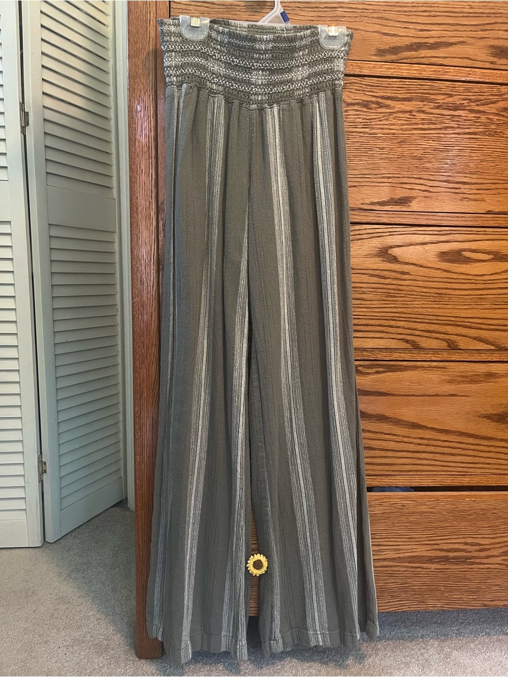 Rewash Olive & Cream Smocked Wide-Leg Striped Pants
